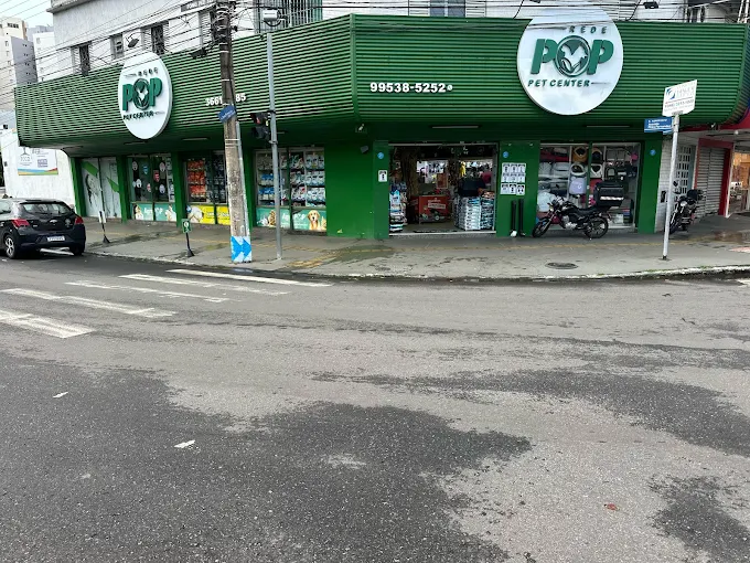 Cachorro e gato felizes no petshop RedePop petcenter